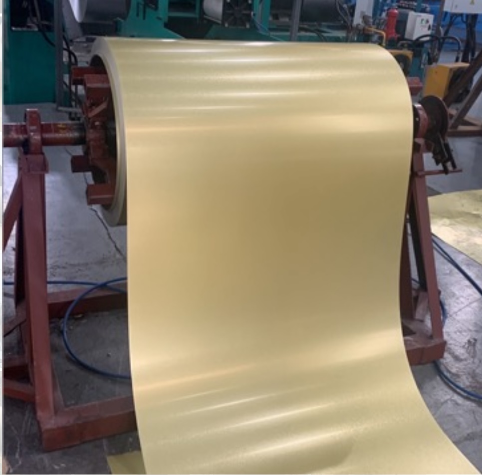 615dc597-eab5-4f7a-a5ce-21541a0963d4_স্বর্ণ রঙের-পিপিজিআই-আবৃত-স্টিল-কয়েল-অন-আনকোইলার-মেশিন.jpg